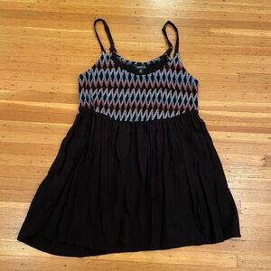 Torrid black embroidered zig zag tank top